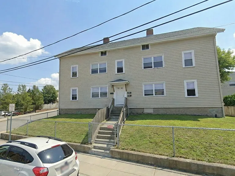 45 Slater St #A — Photo 15