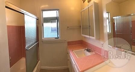 3rd image of 3712 Redondo Beach Blvd APT C