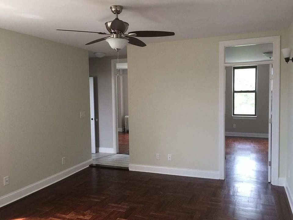 1st image of 4017 70th St APT 4A