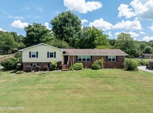 1119 Scenic Hill Dr, Louisville, TN 37777