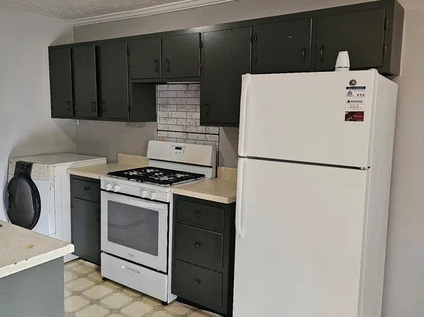 165 Midway Dr #A, Oliver Springs, TN 37840