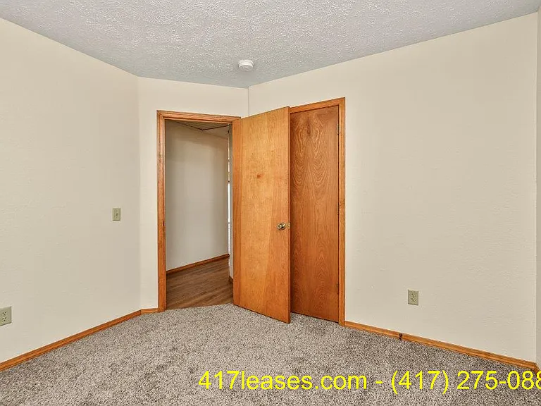 3318 S Valley View Dr — Photo 24