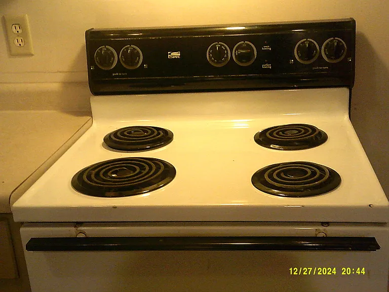 1433 E Main St #1 — Photo 34