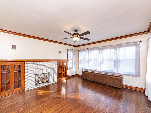 3rd image of 2848 N Kostner Ave Unit 1