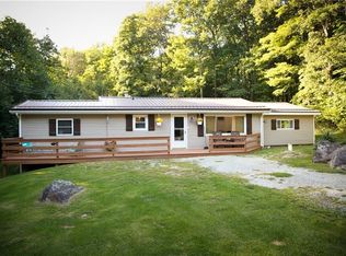 75 Spruce Peak Rd, Acme, PA 15610