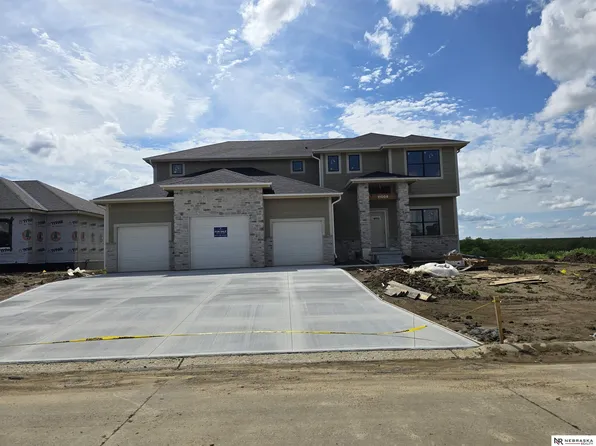 11008 N 172nd St, Bennington, NE 68007