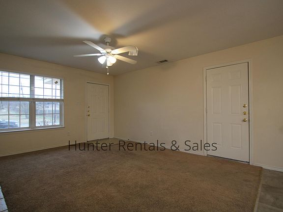 4th image of 2324 Wildewood Dr Unit B