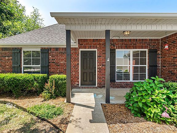 3rd image of 3643 W Donnington Dr