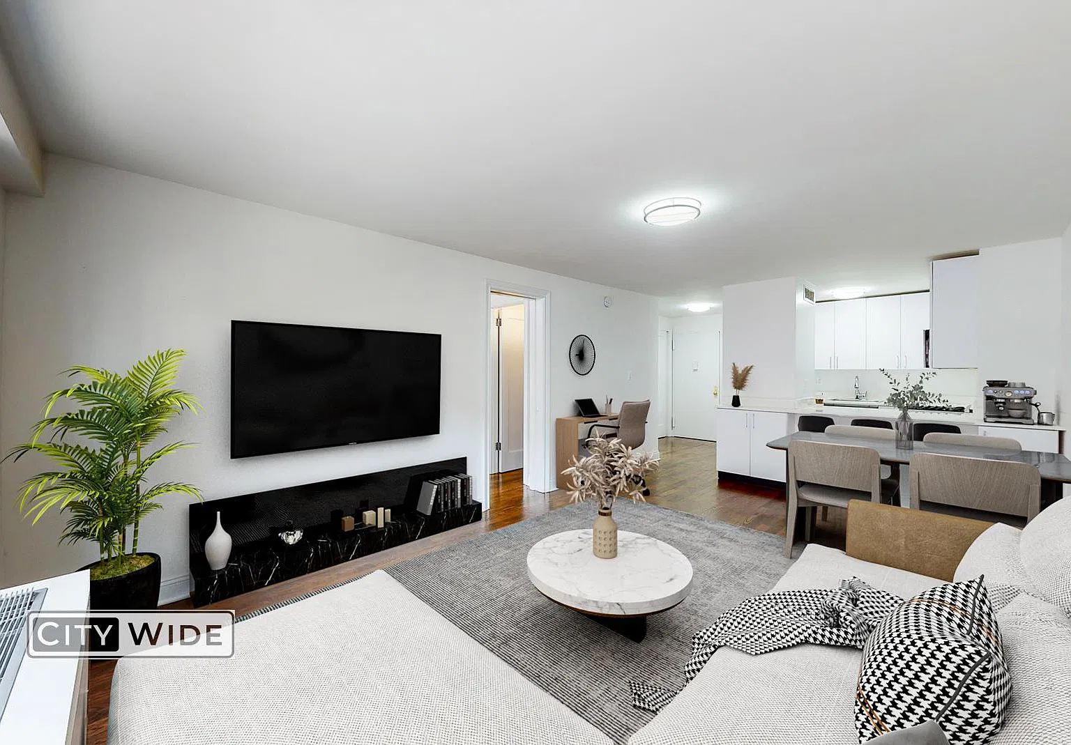 145 East 16th Street — Photo 2