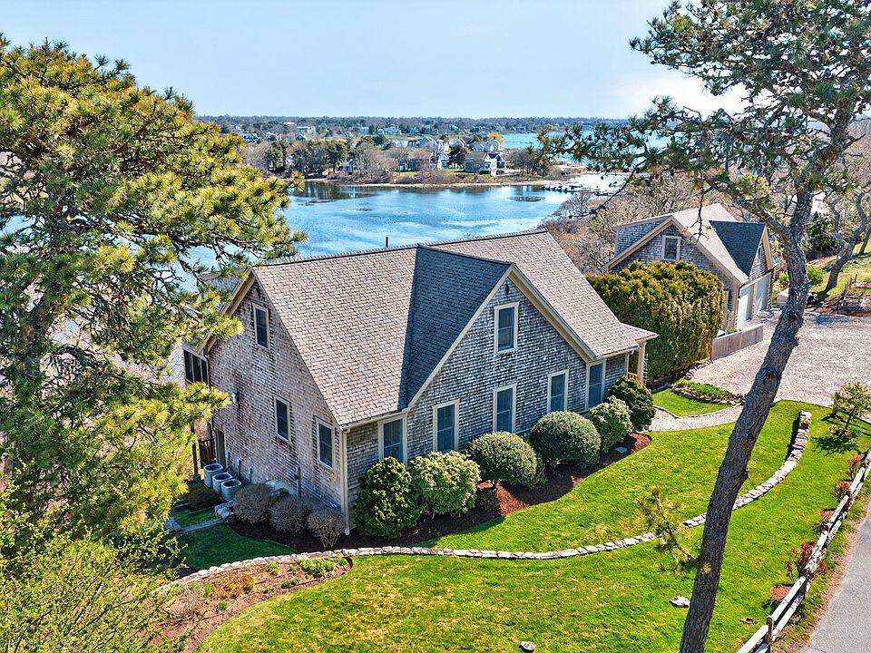 1st image of 7 Squanto Drive