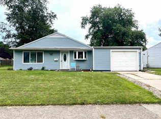 1136 Byron Dr, South Bend, IN