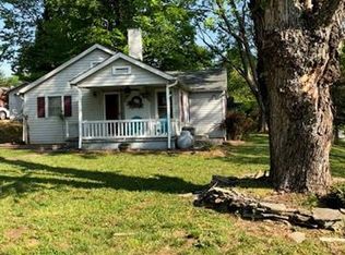 201 Pennell St NE, Lenoir, NC 28645