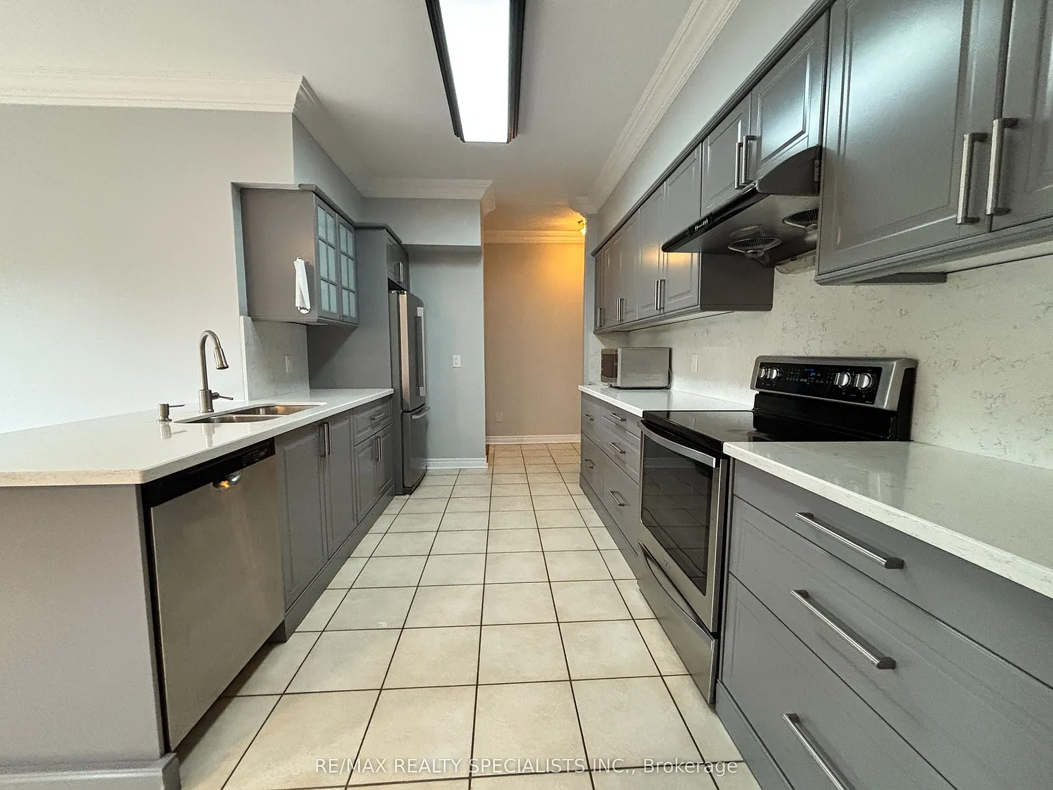 4 bed, $3,500 — Photo 4