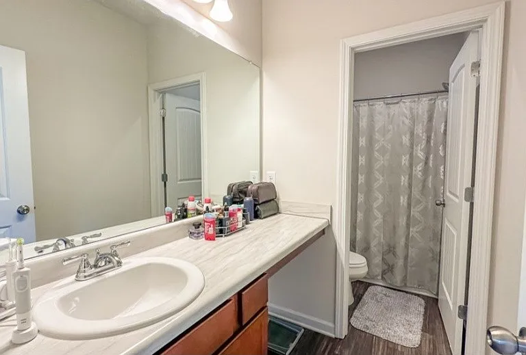 421 Collington Cir — Photo 9