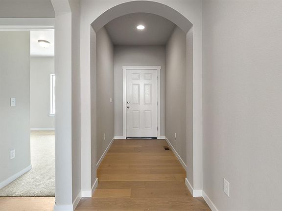 5th image of 42099 N Pinehurst Cir