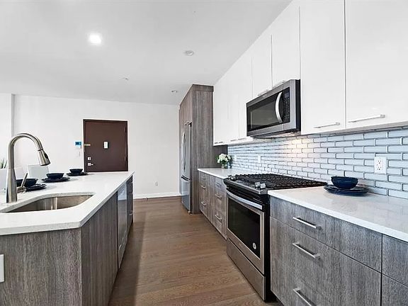 5th image of 2881 Nostrand Ave #2E