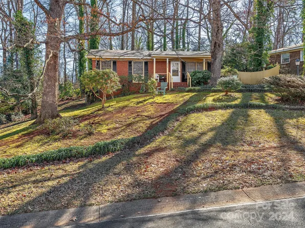 4549 Gainesborough Rd, Charlotte, NC 28205