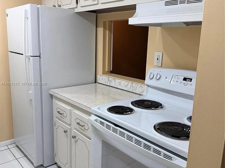 14311 N Kendall Dr #312A — Photo 3