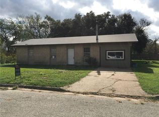 404 E Pine St, Malakoff, TX 75148
