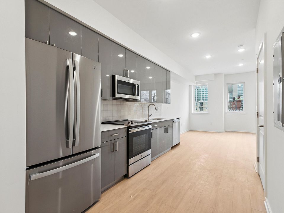 1st image of 247 S 12th St #3