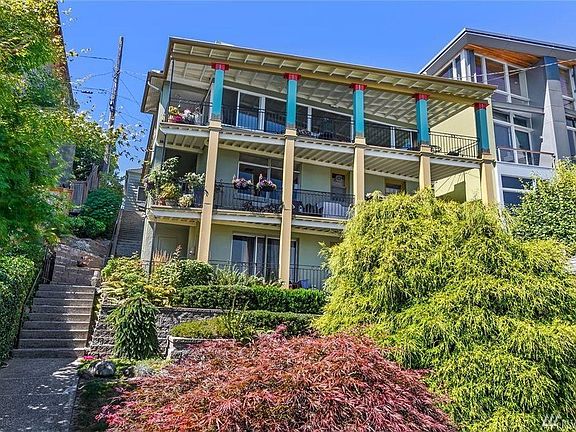 2nd image of 2938 Fuhrman Ave E #3
