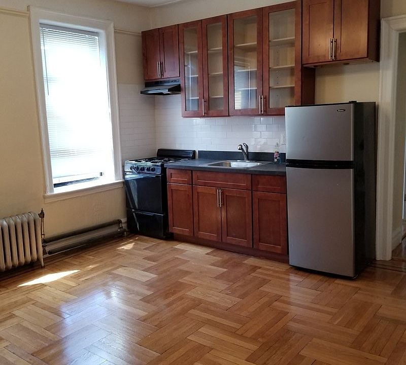 1st image of 2111 Beekman Pl #5CC