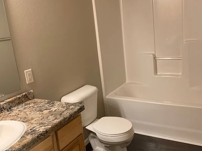 Aspen Trail Apartments — Photo 112
