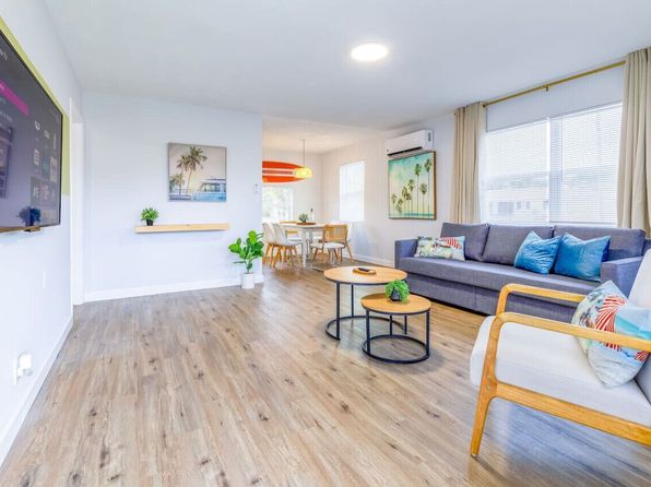 2748 NE 32nd St UNIT 7