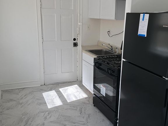 3rd image of 2610 S Tripp Ave #2