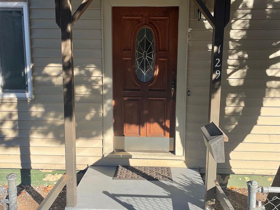1st image of 129 Solano St