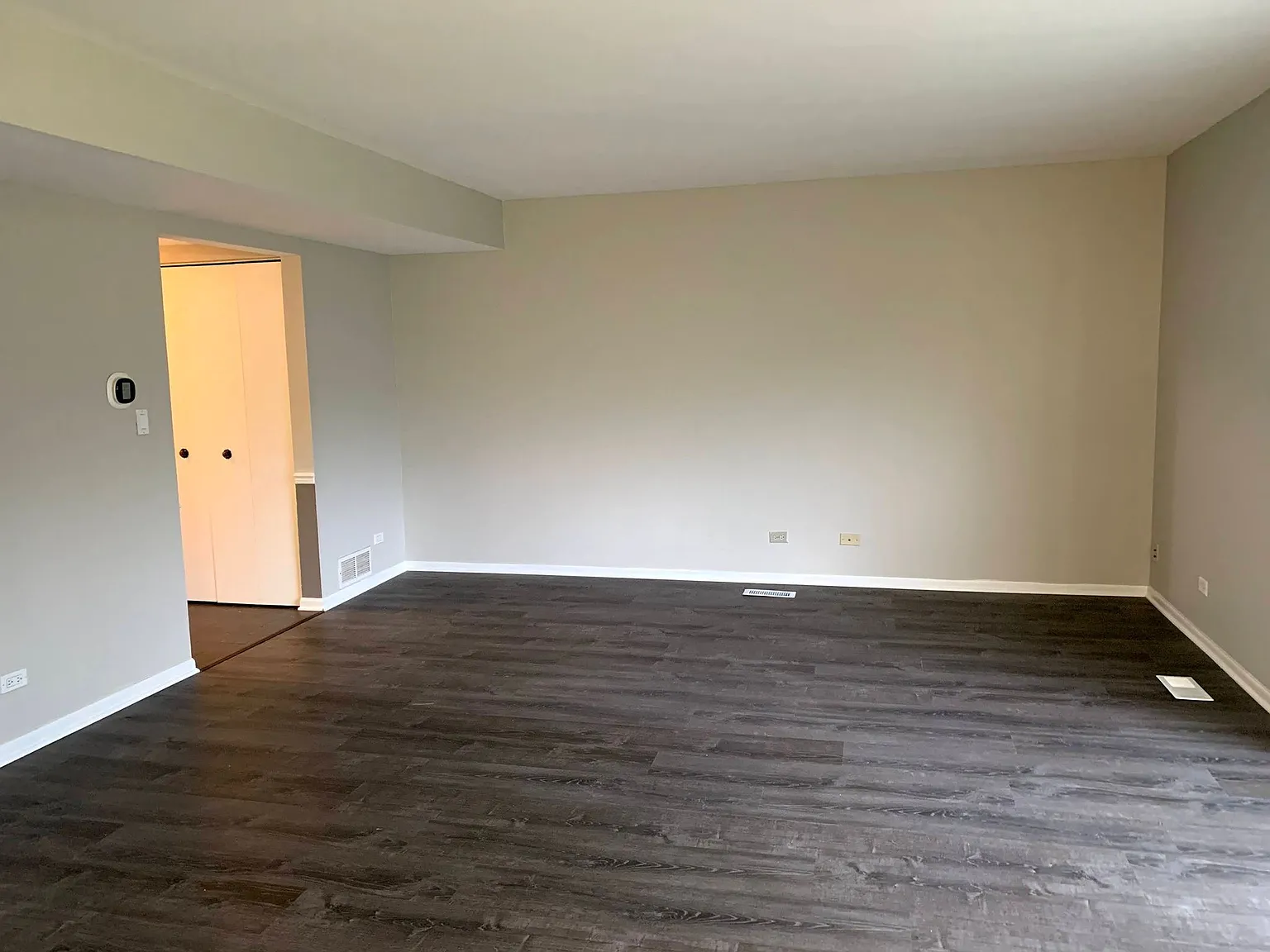 3 bed, 2.5 bath, 1640 sqft, $2,700 — Photo 4