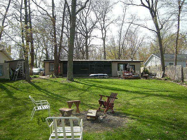 1st image of 221 Dons Dr