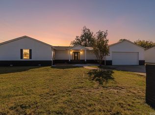 301 SE 3rd St, Hoxie, AR 72433