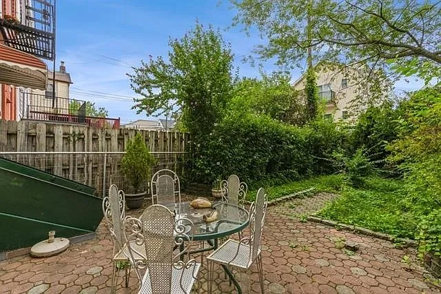 1 bed, 1.0 bath, 1000 sqft, $2,800 — Photo 1