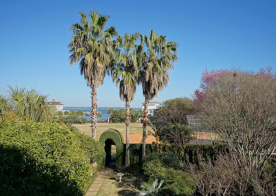 Sweeping Views of The Charle
