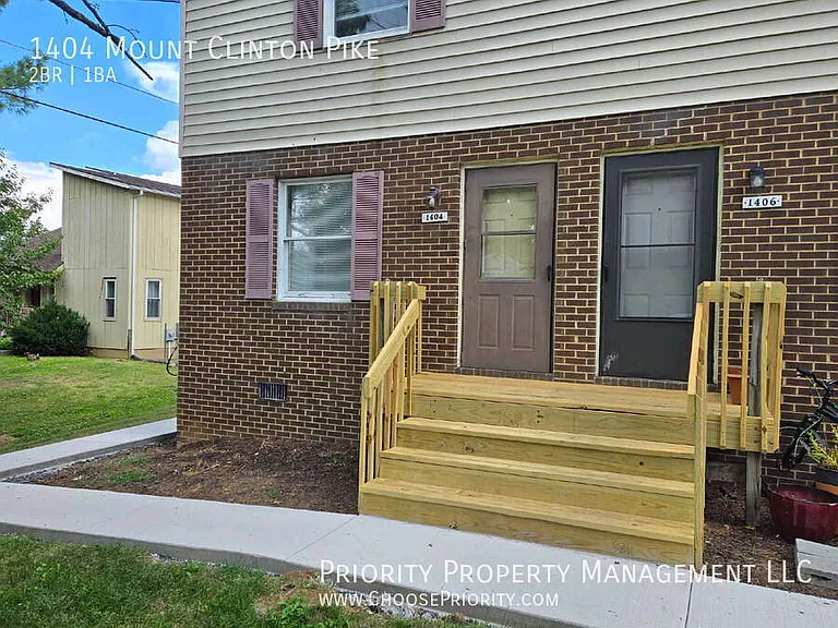 1404 Mount Clinton Pike — Photo 1
