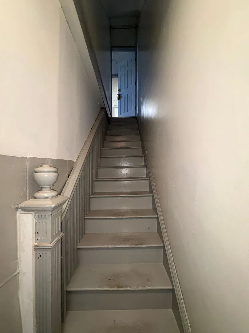 654 W College Ave — Photo 2