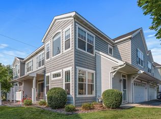 1918 Shamrock Pl, Chaska, MN 55318