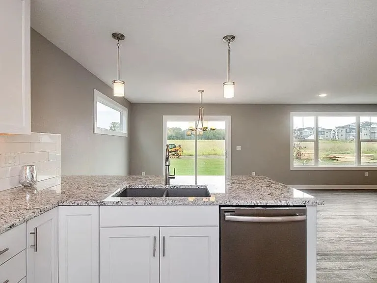 1817 NE Heritage Dr — Photo 8