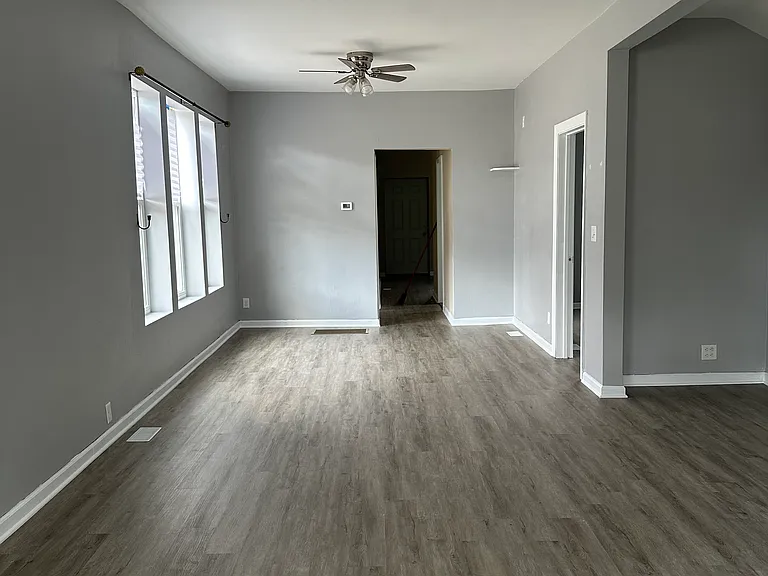 1556 S Spaulding Ave #1 — Photo 2