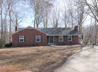 1359 Pinebluff Rd, Winston Salem, NC 27103