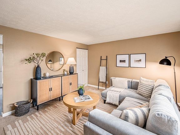 4th image of 6598 Birch Park Way