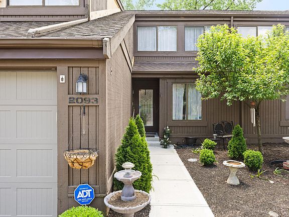 3rd image of 2093 Brookhurst Ave #B