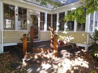 97 Oak St, Northampton, MA 01062
