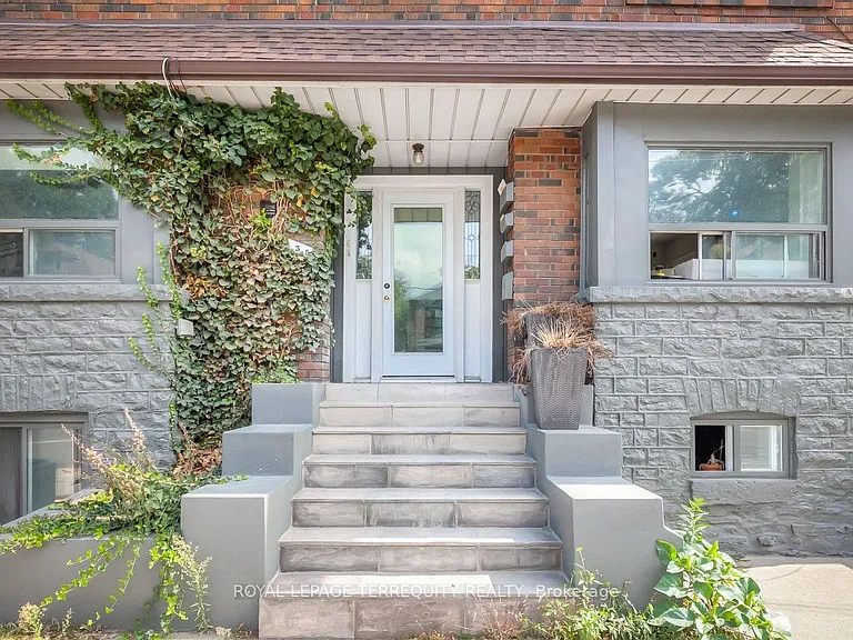 135 Jane St #2 — Photo 17