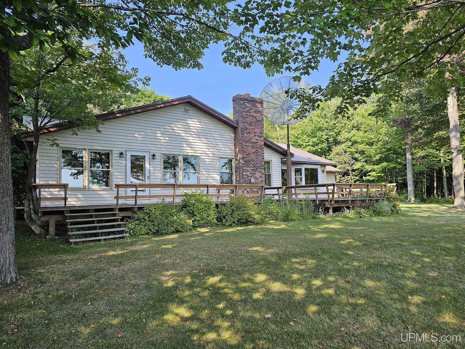 291 Bolitho Dr, Manistique, MI 49854 Zillow