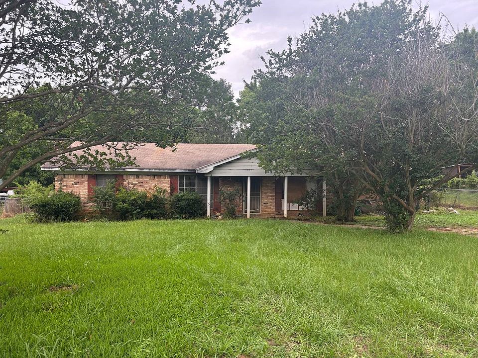 1st image of 115 Shady Creek Dr