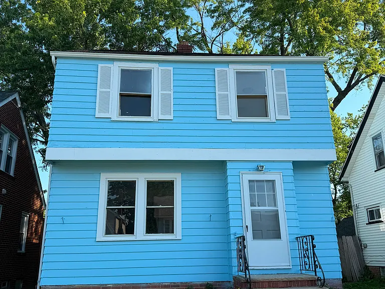 19171 Monterey Ave — Photo 3