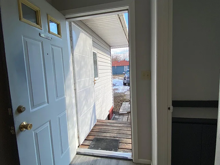 506 N Sampson St — Photo 16