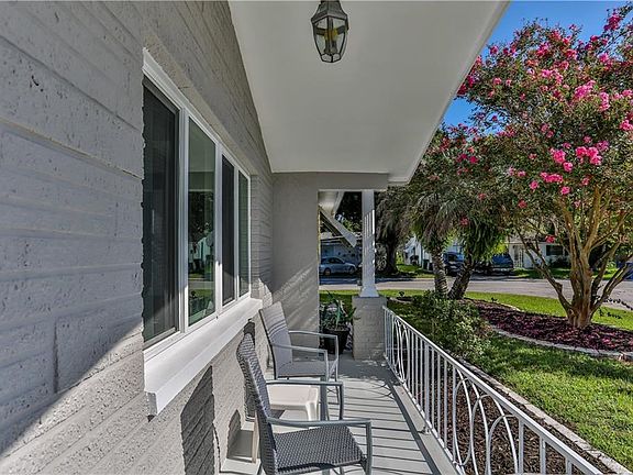 4th image of 1447 Viking Dr
